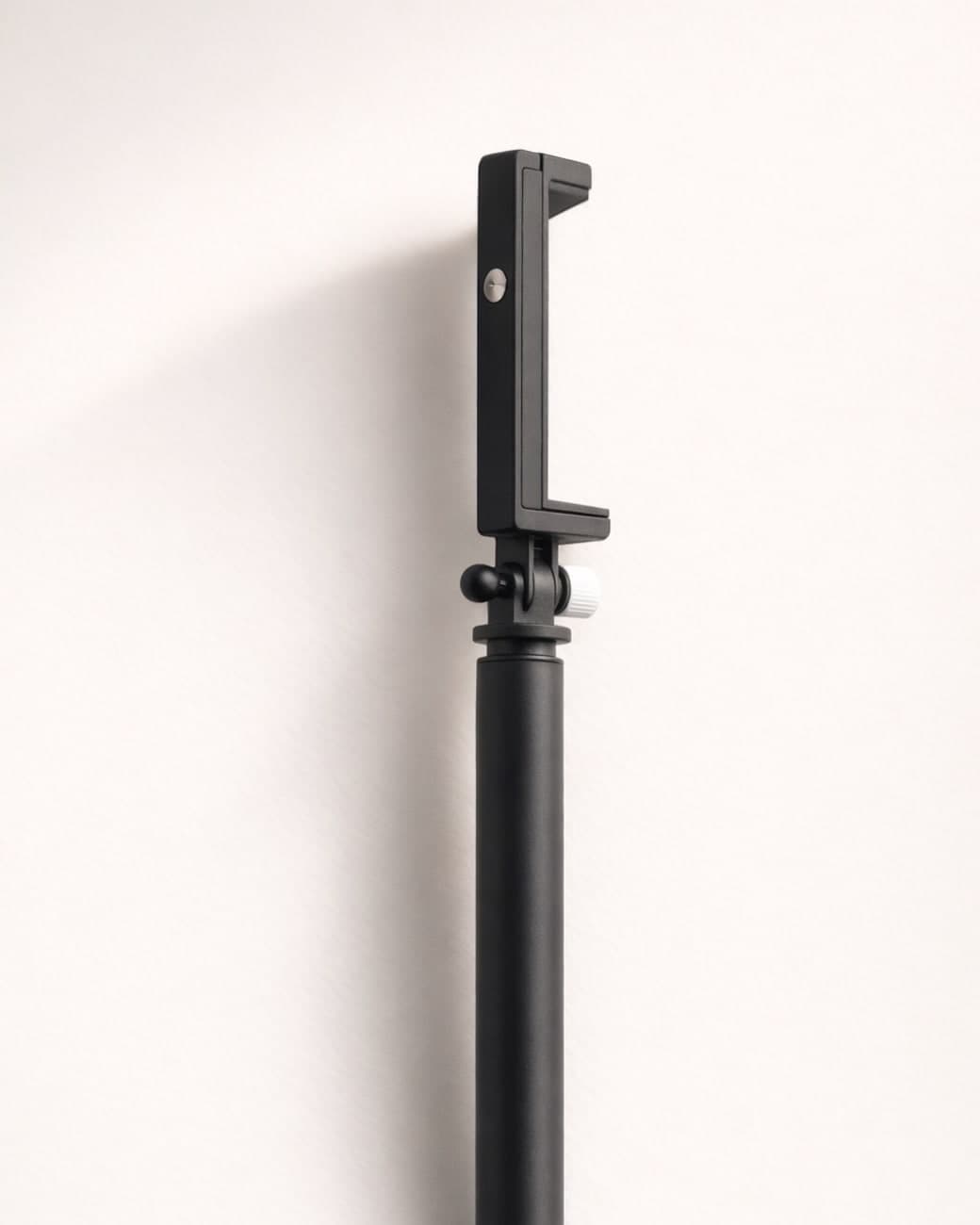 Lid Stick — Touch-free lid lifter · Matte Black